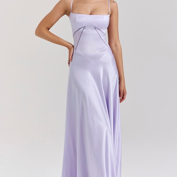 HOUSE OF CB ANABELLA CORSET MAXI DRESS IN ORCHID SIZE SMALL REGULAR CUP - Picture 1 of 4